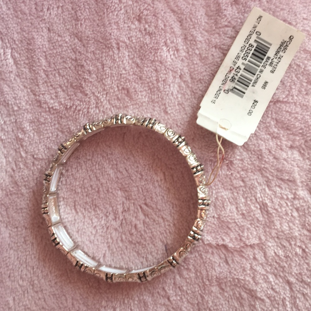 Silver bracelet with fun design